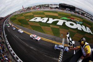 Jimmie-Johnson-checkered-flag-Daytona-500-2013-nascar-626x417